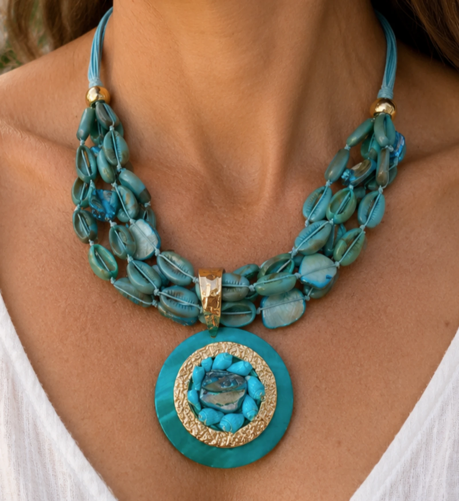 Collar turquesa con abalorios 🐚🩵